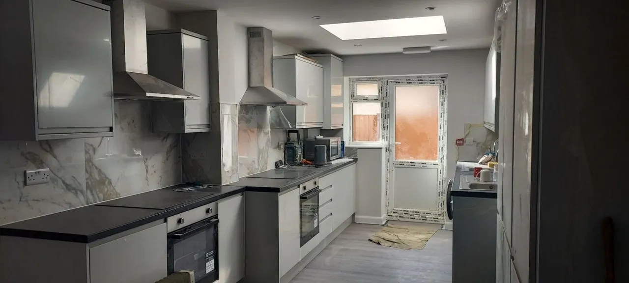 5 bed house to rent, Monks Park Gardens, Wembley, HA9
