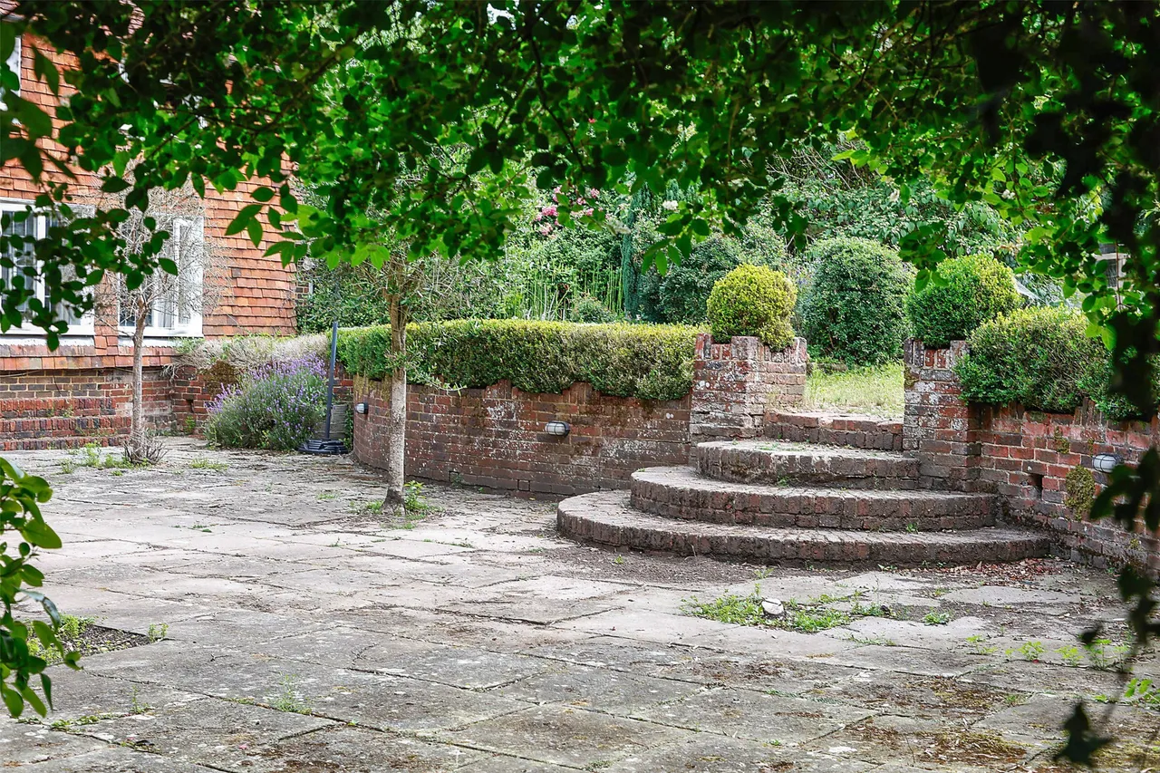 Friday Street, Rusper, RH12, photo 14