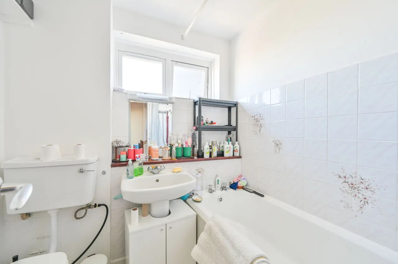 10b Stuart Tower, 105 Maida Vale, London, photo 4