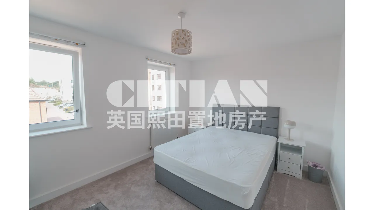 Longhoughton Avenue, Western, DA10, photo 8