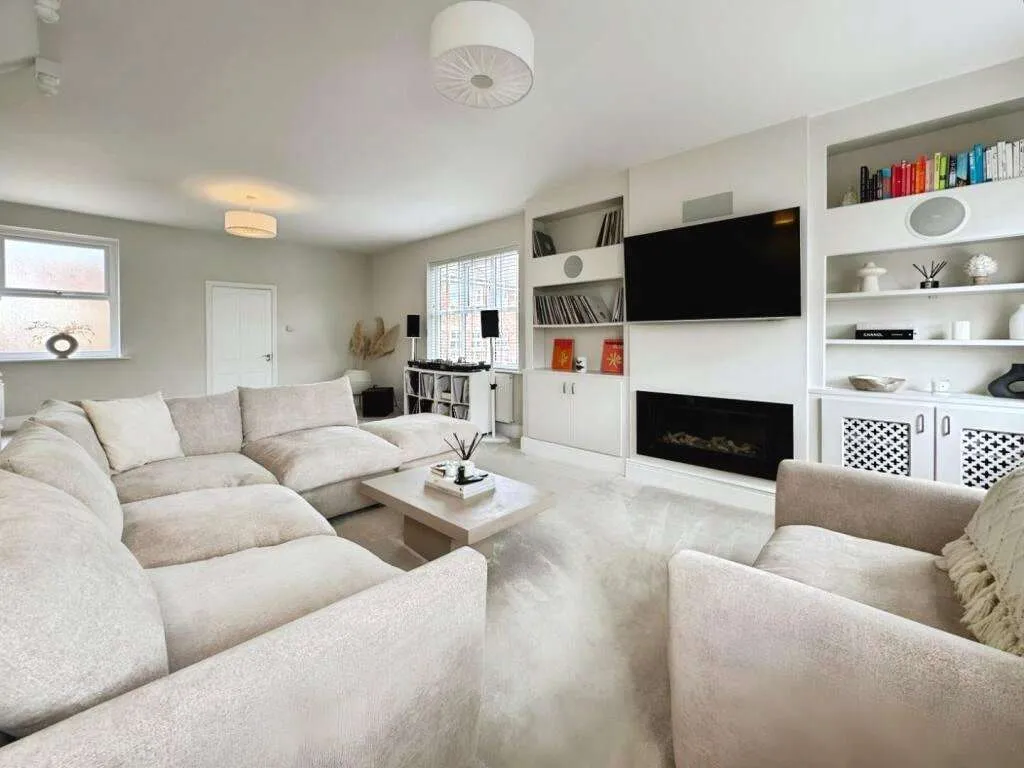 Knutsford Road, Alderley Edge, Cheshire, SK9 7SD, photo 8