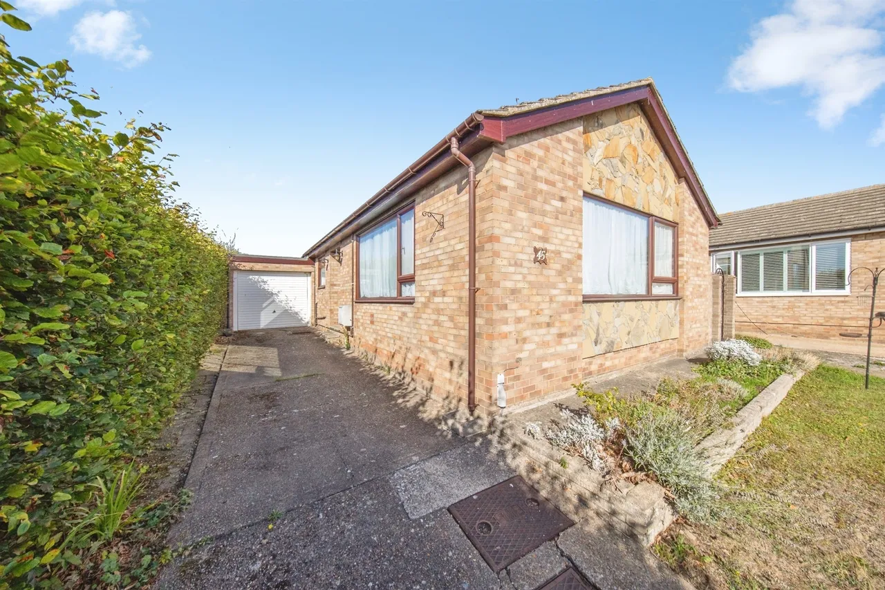 3 bed house for sale, Upland Drive, St Johns, CO4