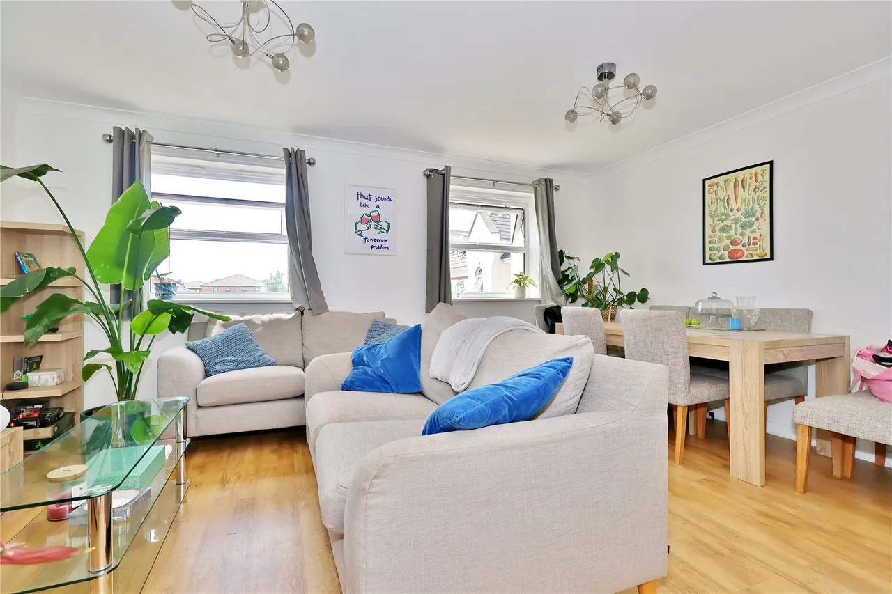 Hipley Street, Old Woking, GU22, photo 4
