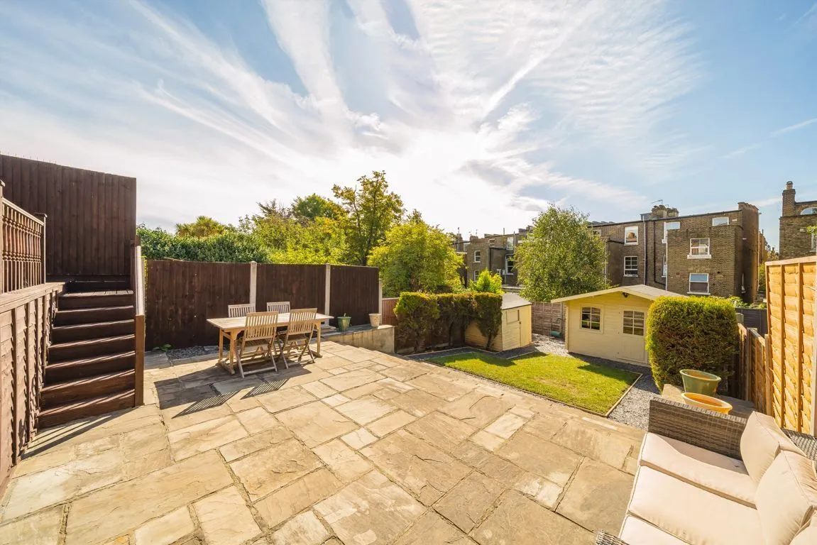 Lynton Road, W3, photo 7