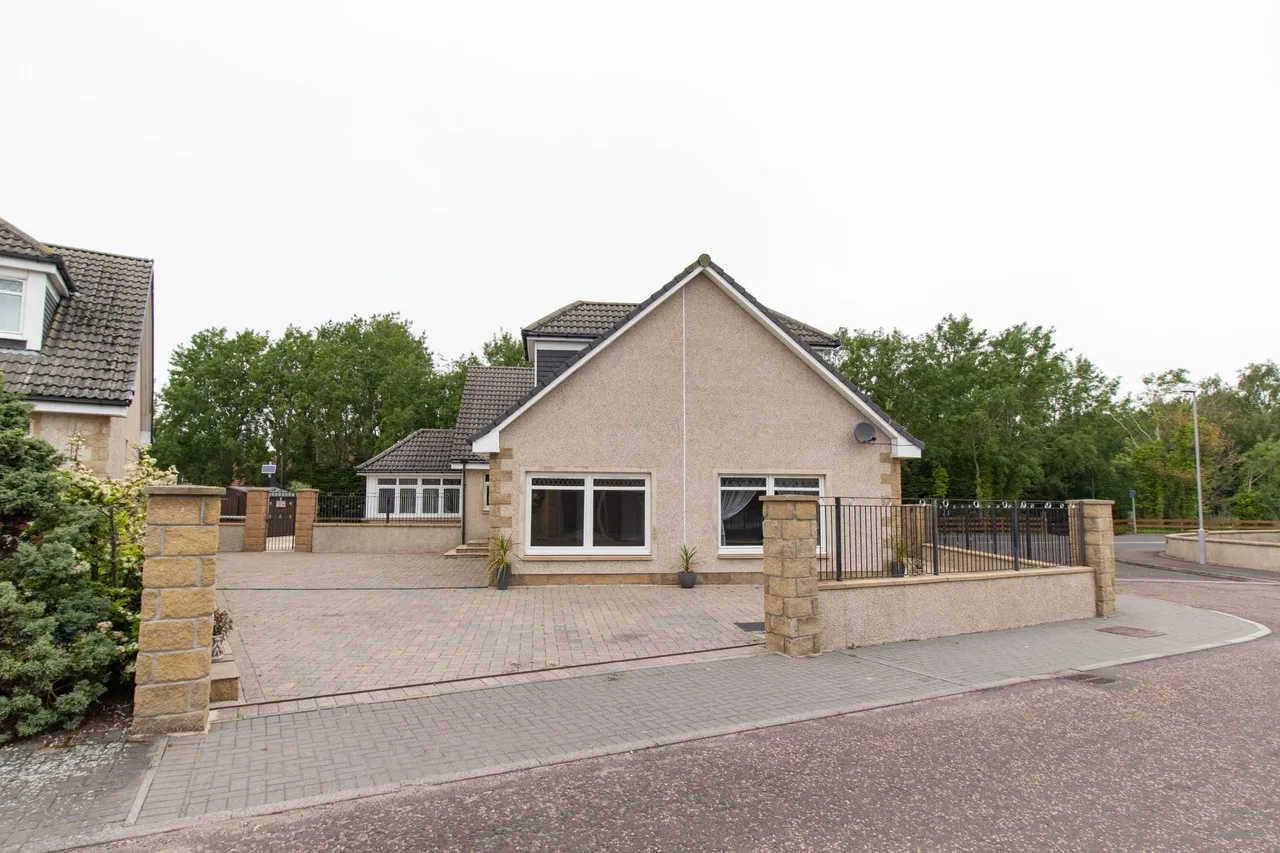 Littlewood Gardens, Montrose, DD10, photo 36