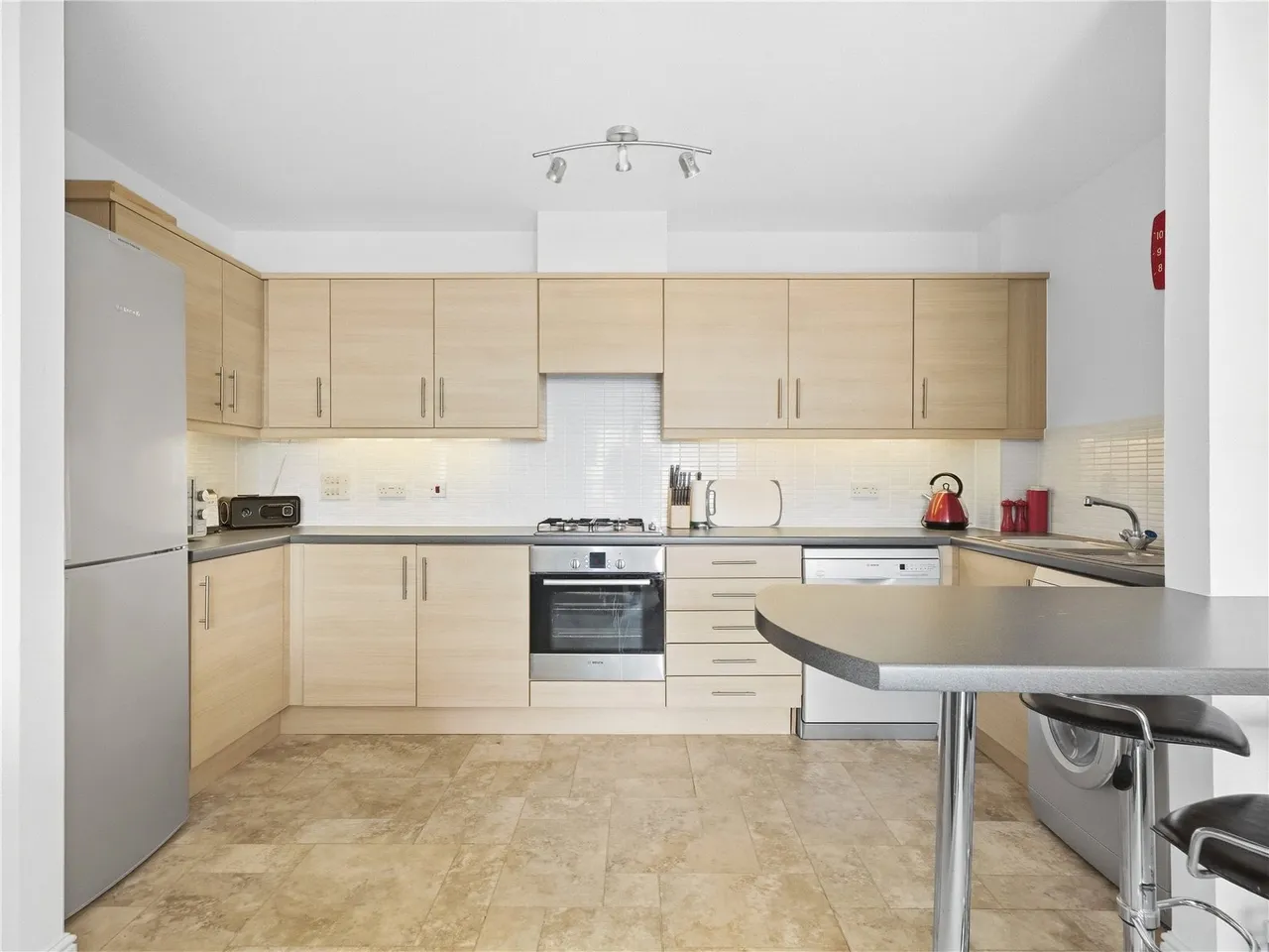 Waterside Living with Panoramic Poole Harbour Views, photo 5