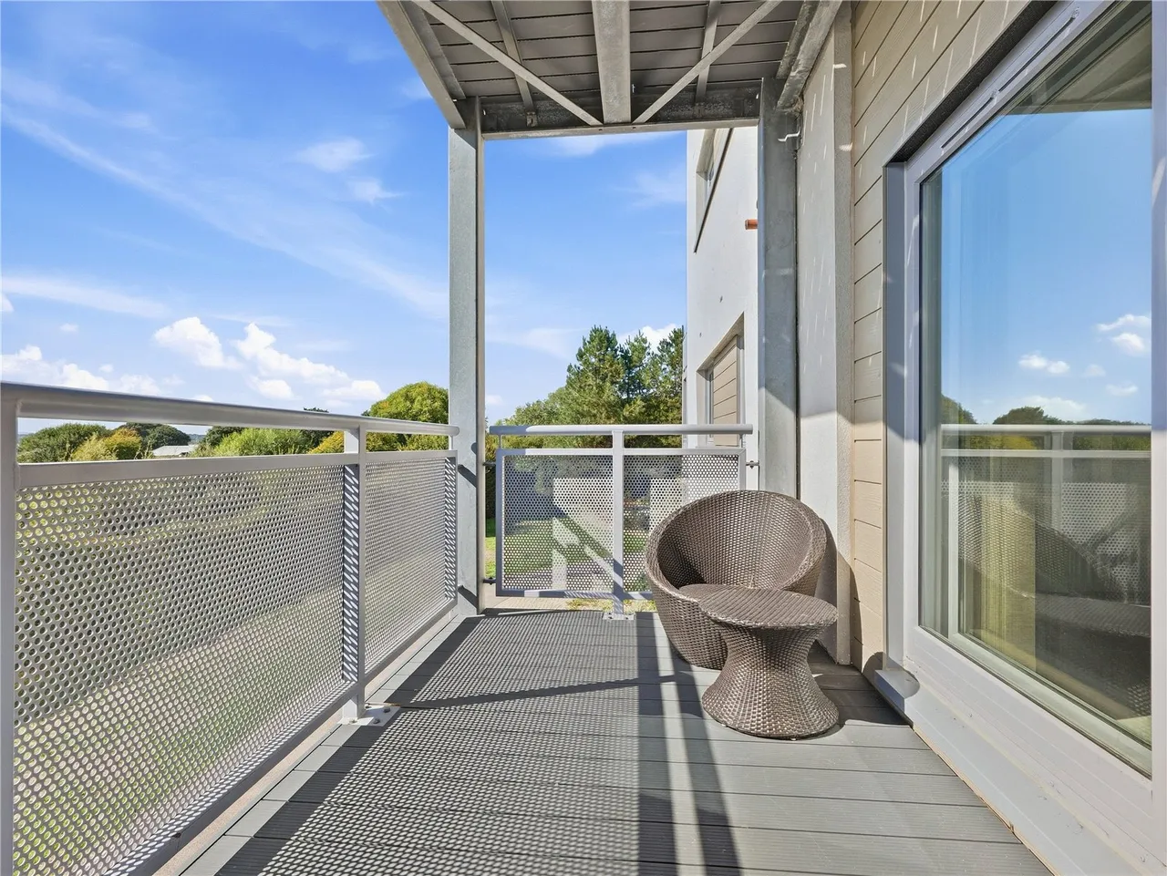 Waterside Living with Panoramic Poole Harbour Views, photo 7
