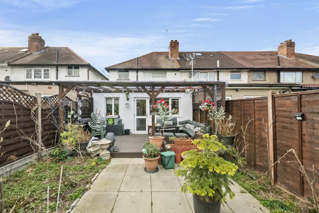 Braund Avenue, Greenford, UB6 9JJ, photo 7