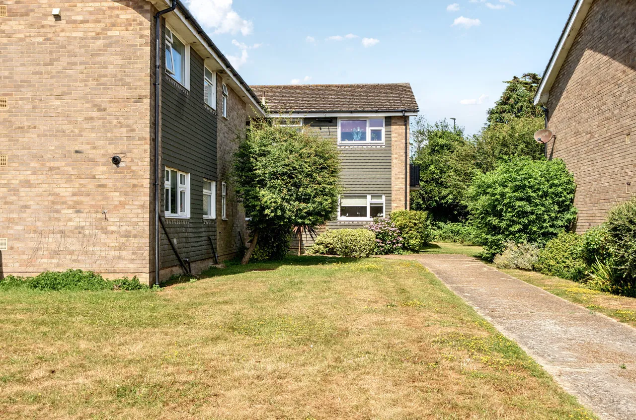 Bridge Close, Lancing, BN15, photo 14