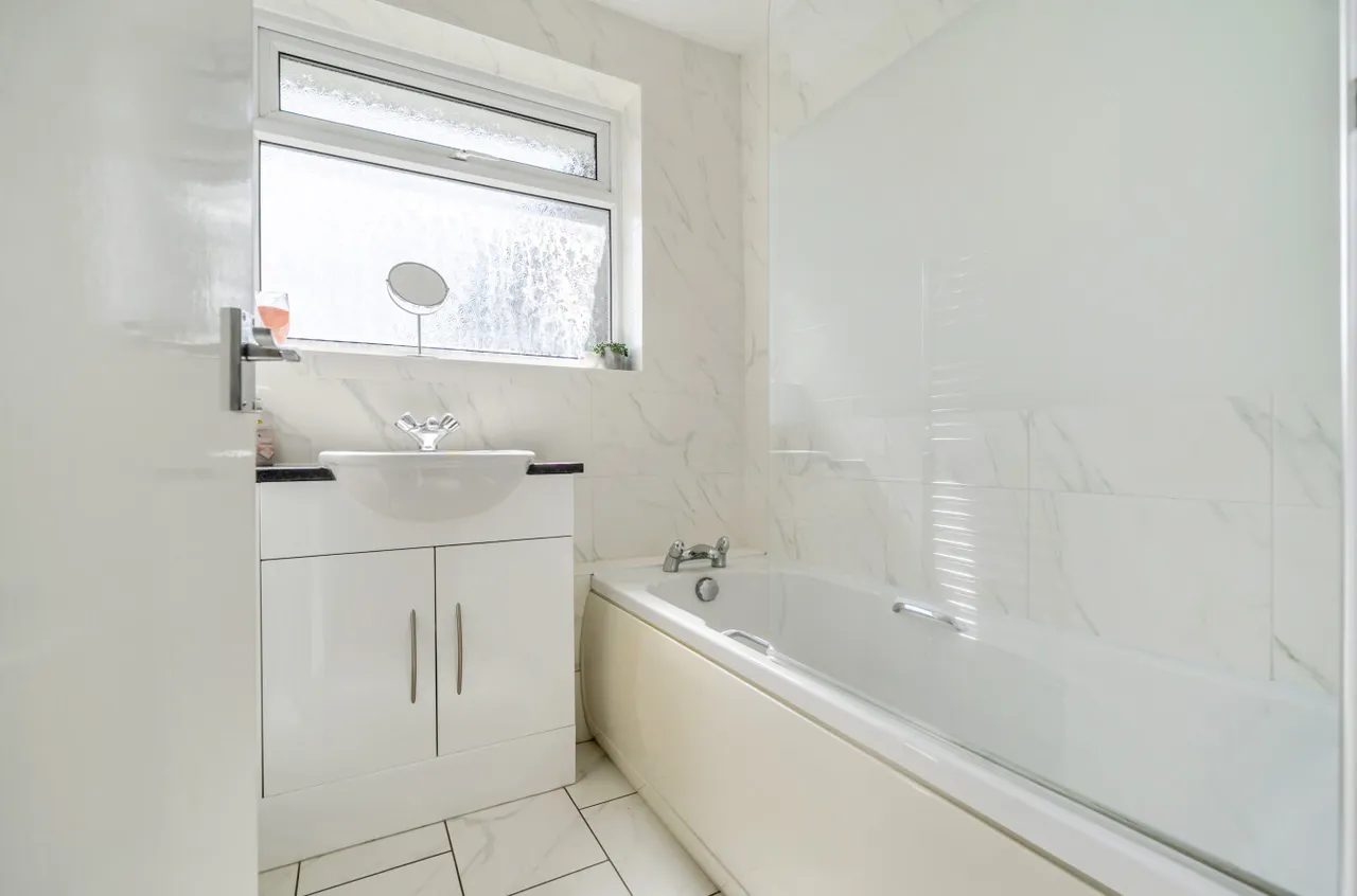 Bridge Close, Lancing, BN15, photo 7