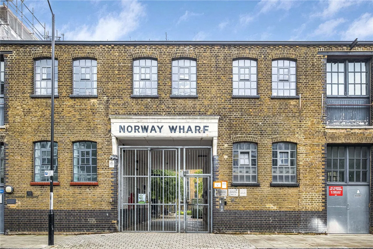 Hertford Road, London, N1, photo 15