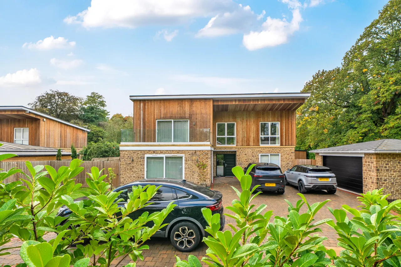 Thornbury Hill, Alveston, BS35, photo 21