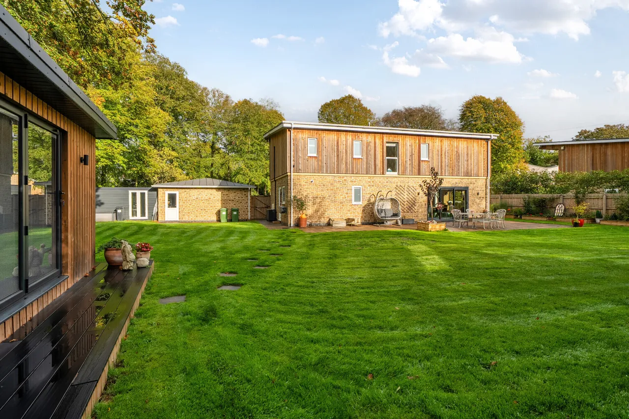 Thornbury Hill, Alveston, BS35, photo 20