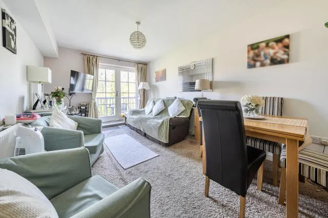 Florey Gardens, Aylesbury, HP20, photo 5