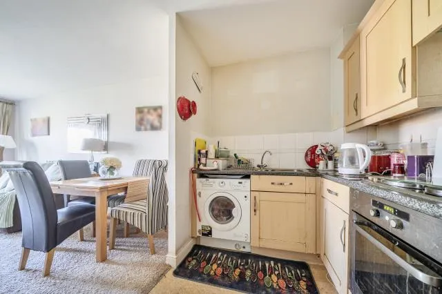 Florey Gardens, Aylesbury, HP20, photo 4