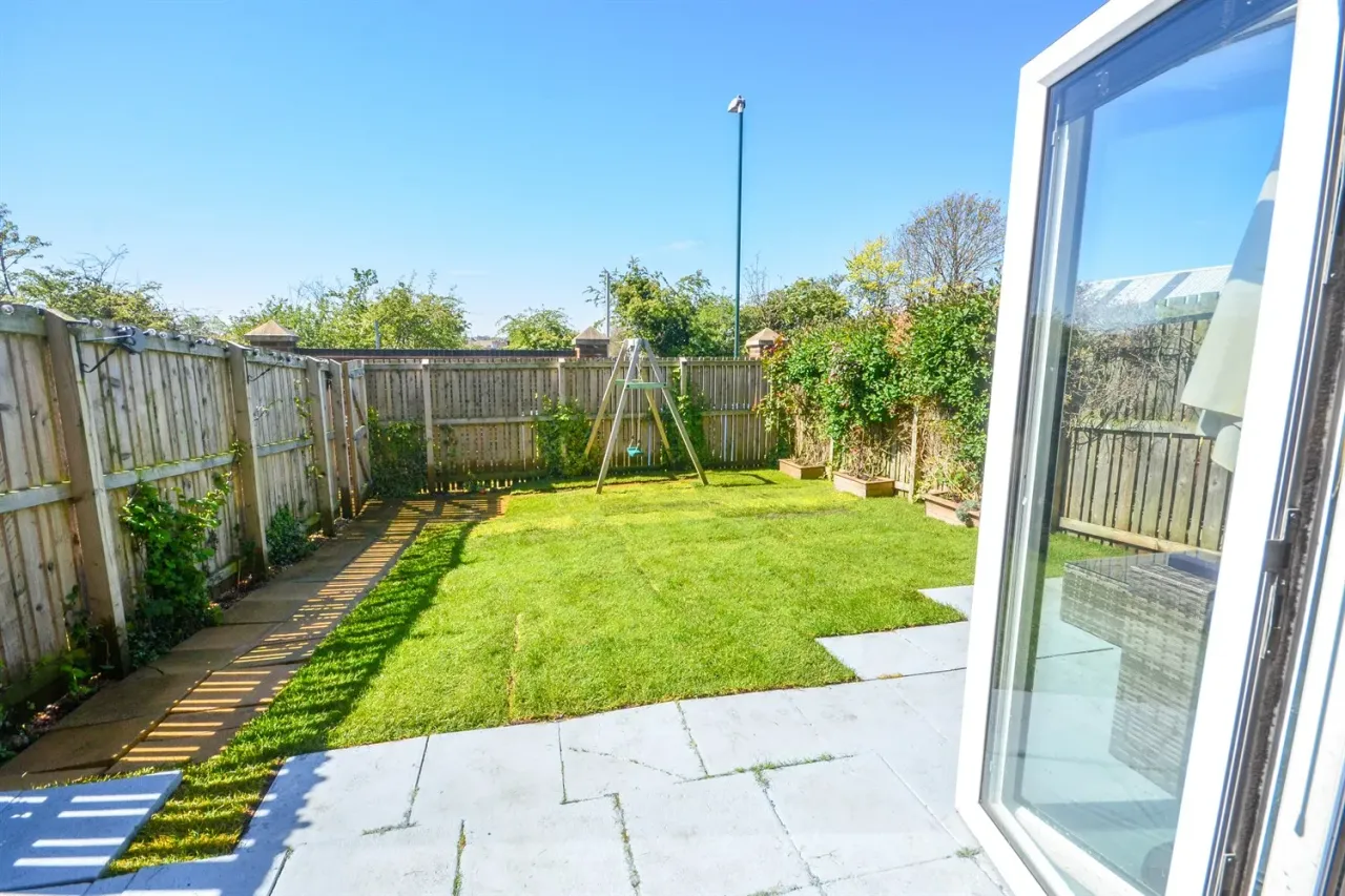 Sandpiper View, East Boldon, NE36, photo 18