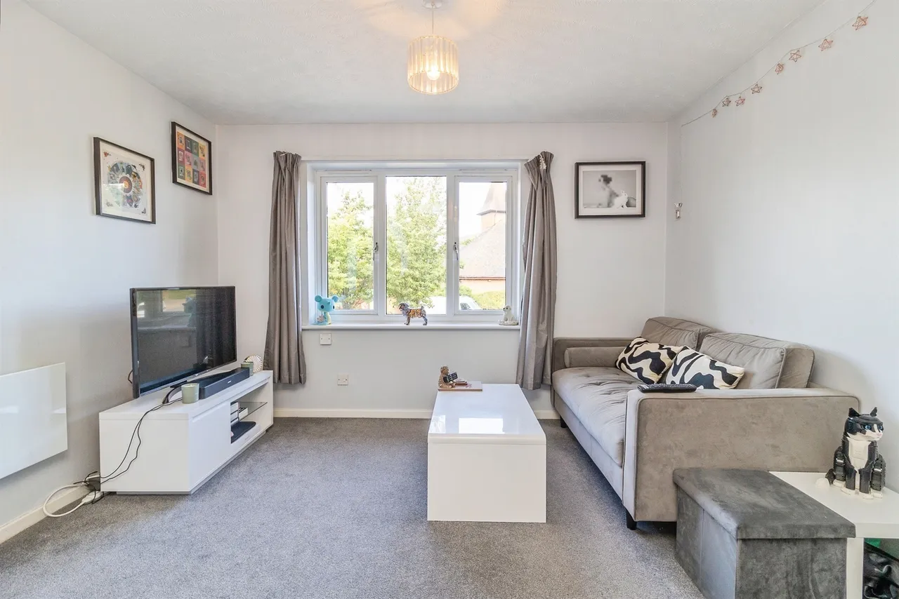 Tenterden Crescent, Kents Hill, MILTON KEYNES, photo 3