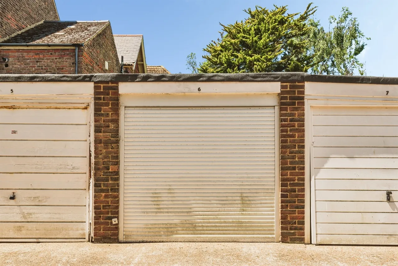Richmond Road, Worthing, BN11, photo 16