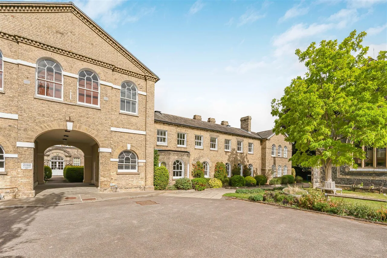 Heasman Close, Newmarket, CB8, photo 16