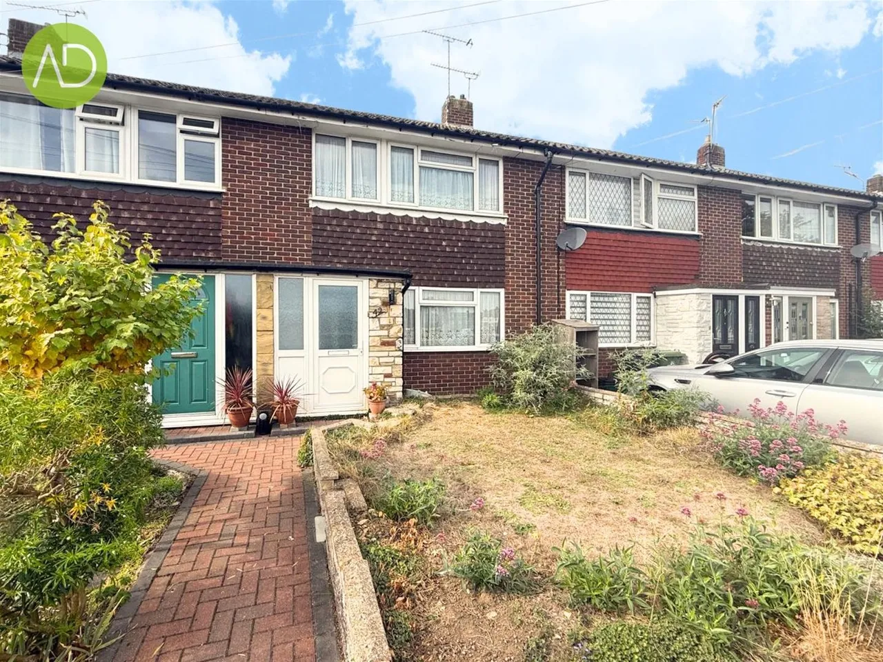 3 bed house for sale, Dorchester Avenue, Hoddesdon, EN11