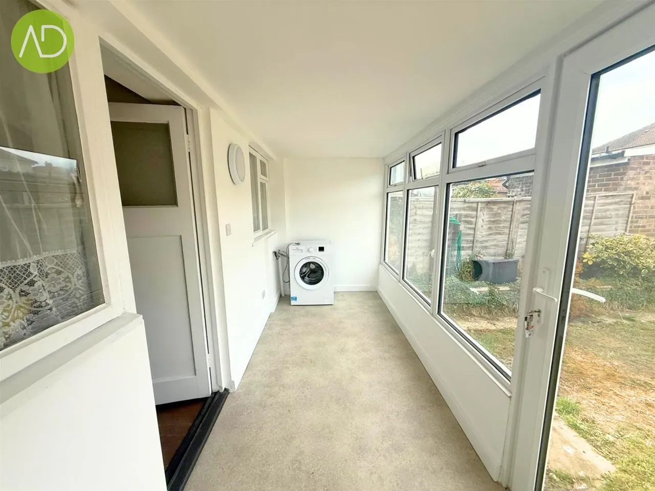 Dorchester Avenue, Hoddesdon, EN11, photo 4