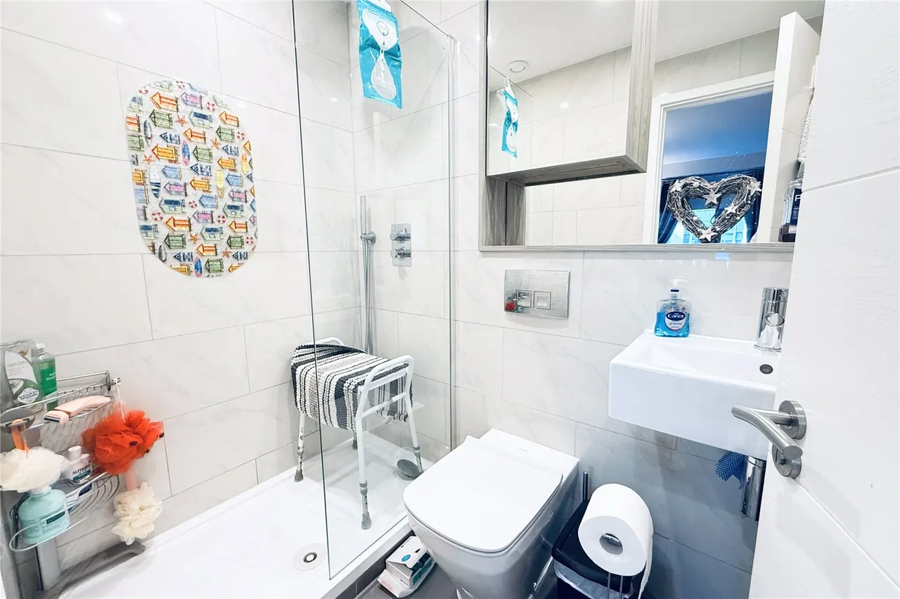 Wokingham Road, Bracknell, Berkshire, RG42 1AF, photo 8