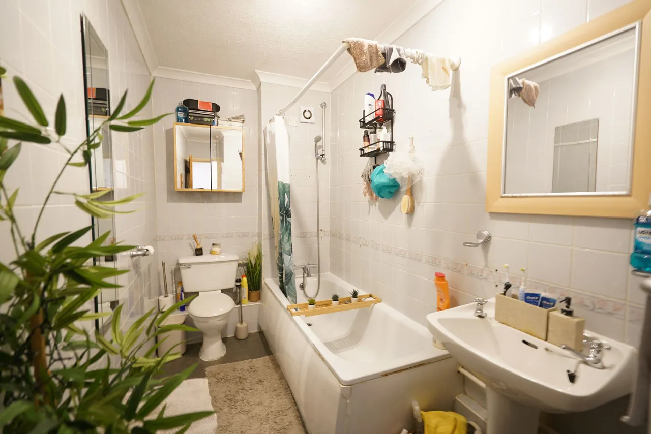Hathaway Road, Grays, Essex, RM17 5LB, photo 6
