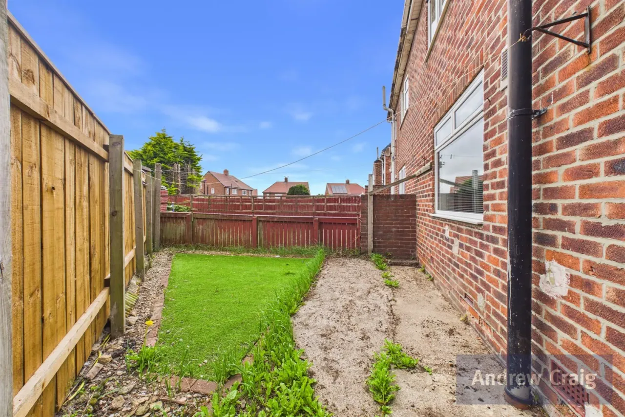 Surrey Avenue, Silksworth, SR3, photo 11
