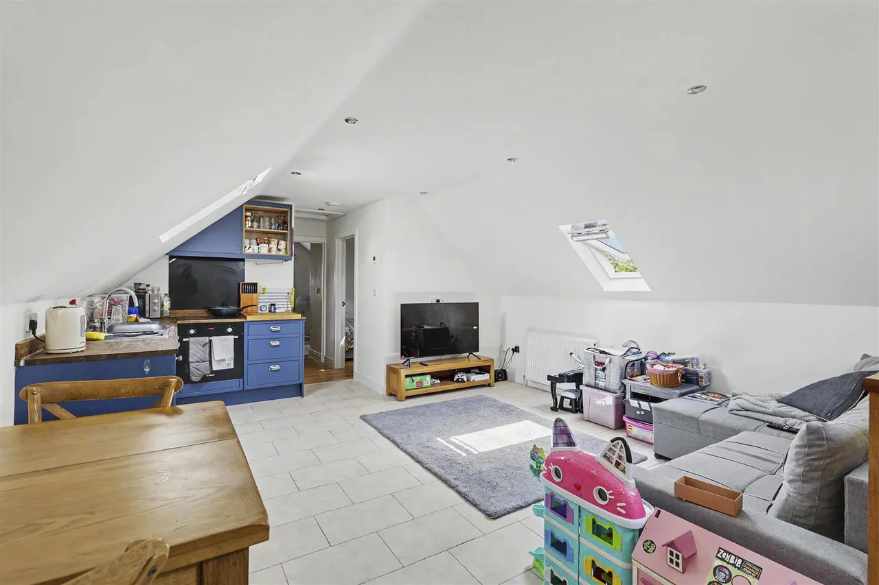 Tindon End, Great Sampford, CB10, photo 27