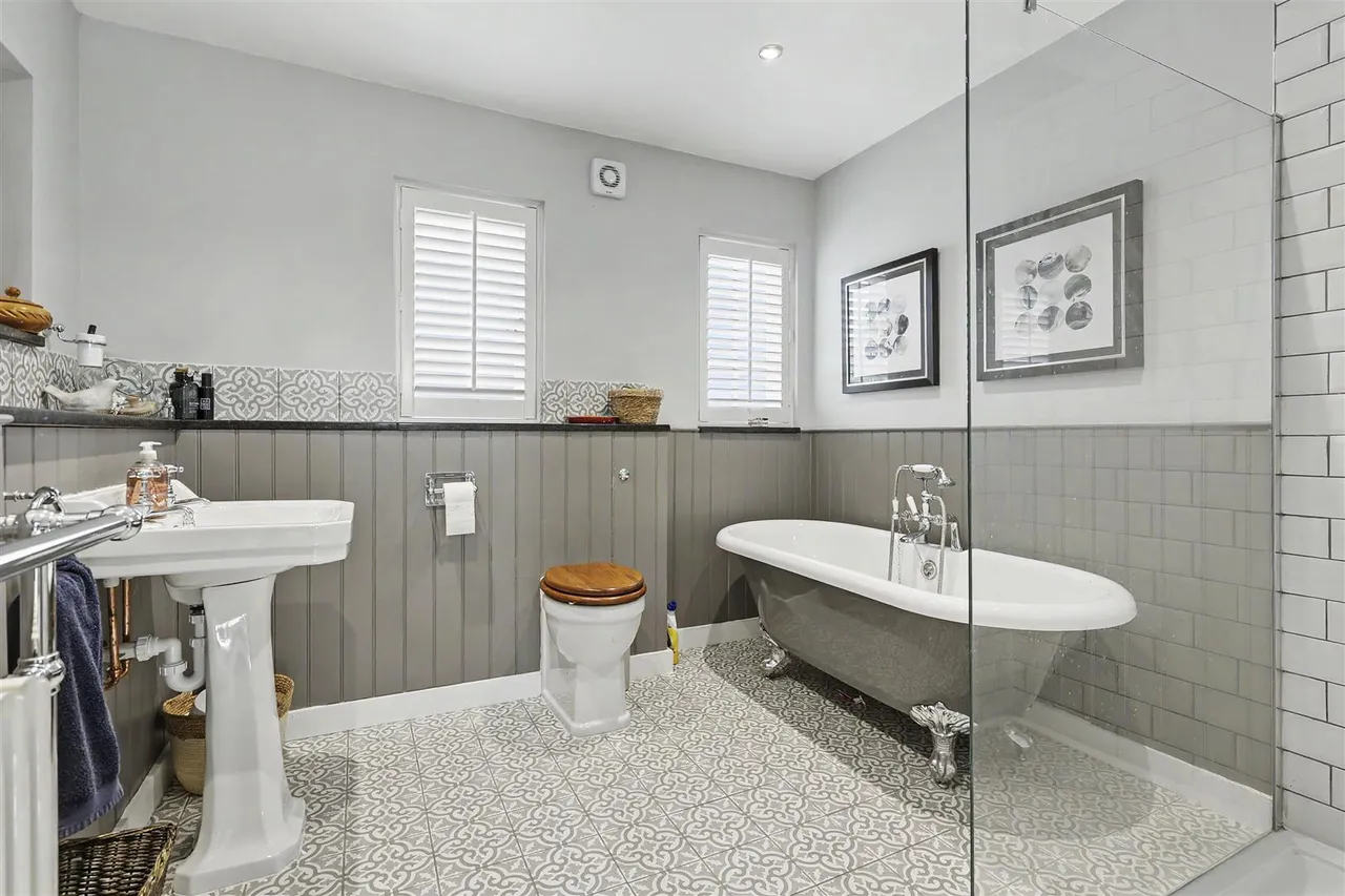 Tindon End, Great Sampford, CB10, photo 25