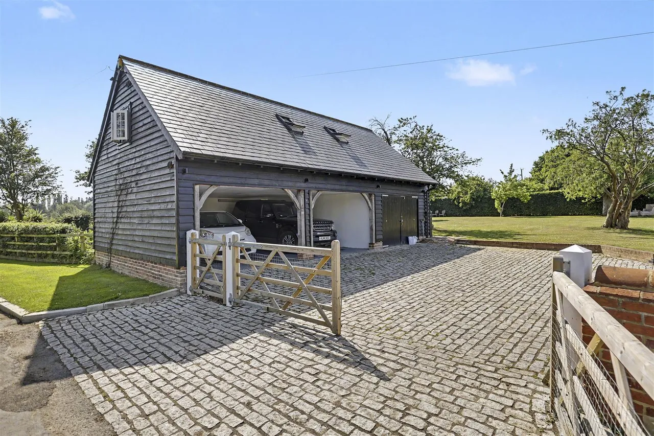 Tindon End, Great Sampford, CB10, photo 26