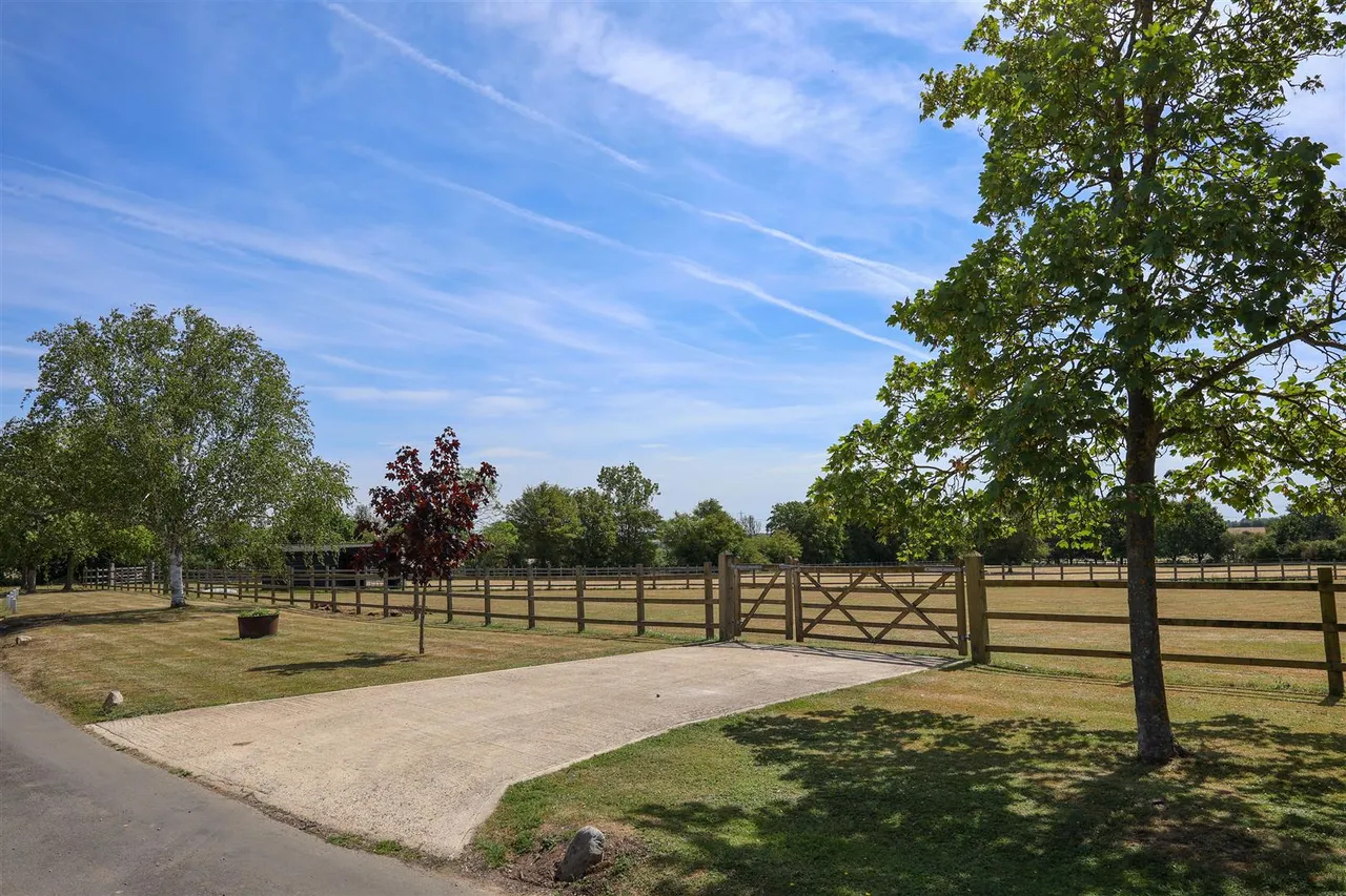 Tindon End, Great Sampford, CB10, photo 39