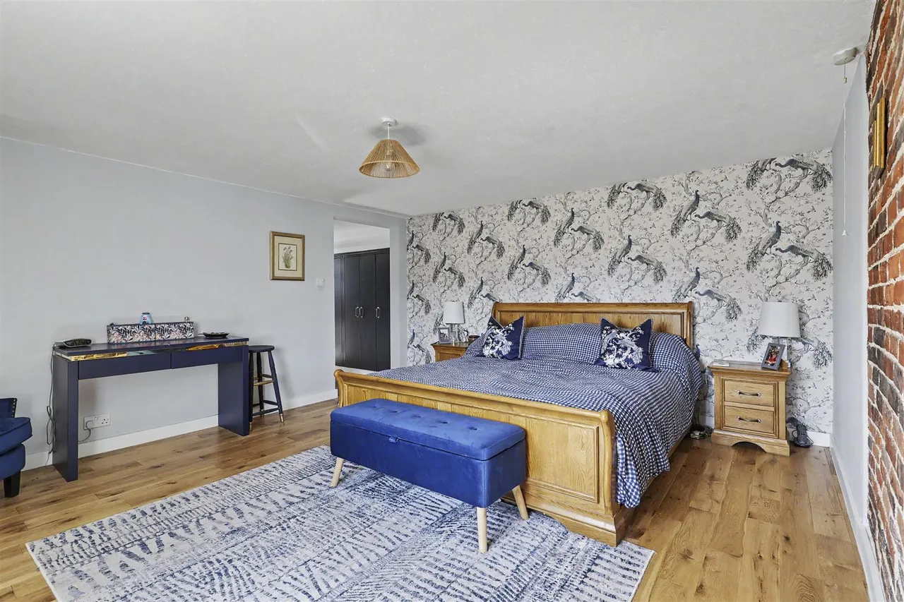 Tindon End, Great Sampford, CB10, photo 16