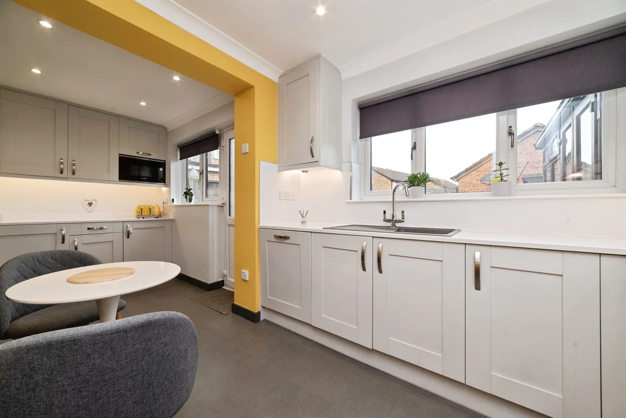 King Charles Close, Willerby, Hull, photo 9