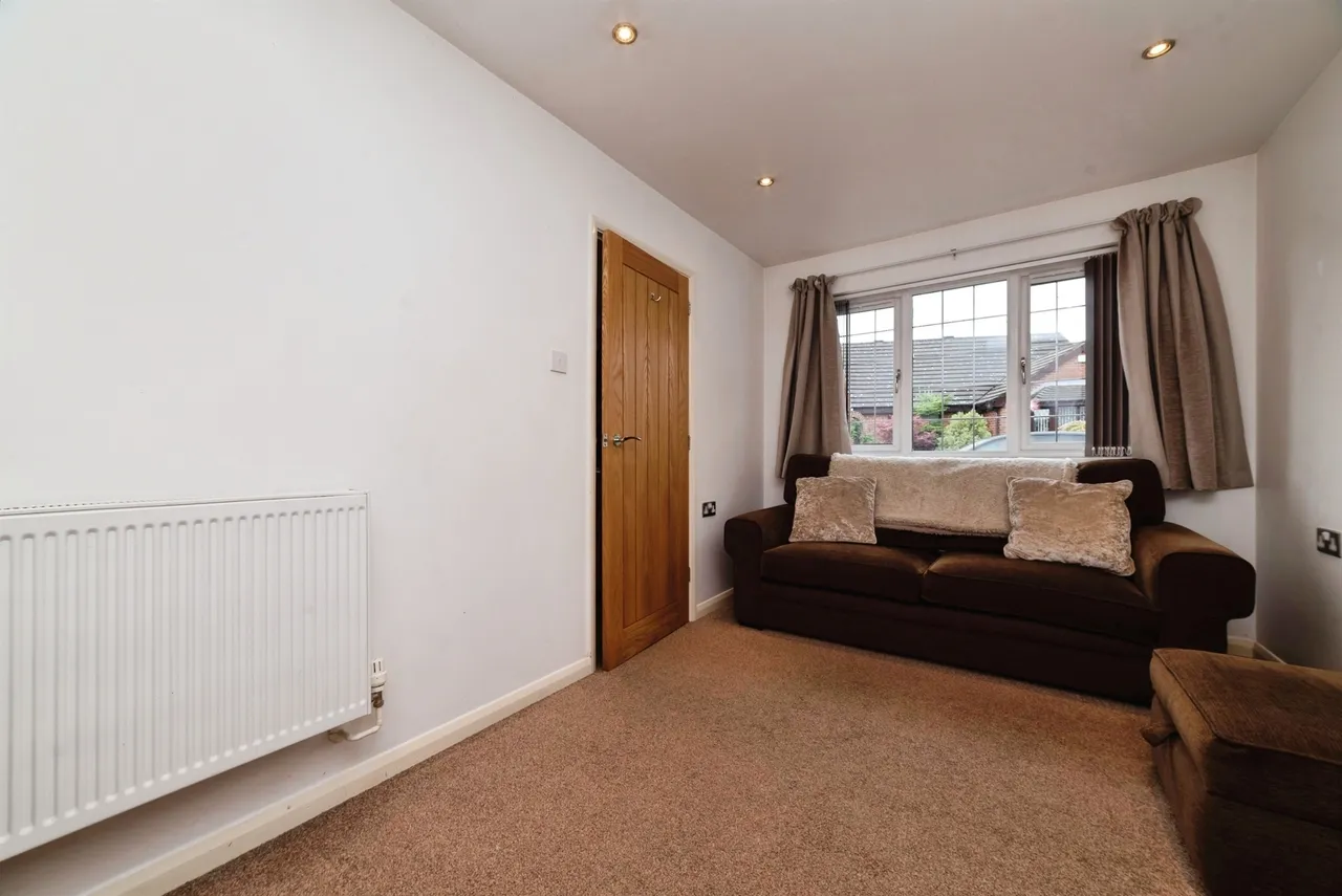 King Charles Close, Willerby, Hull, photo 5