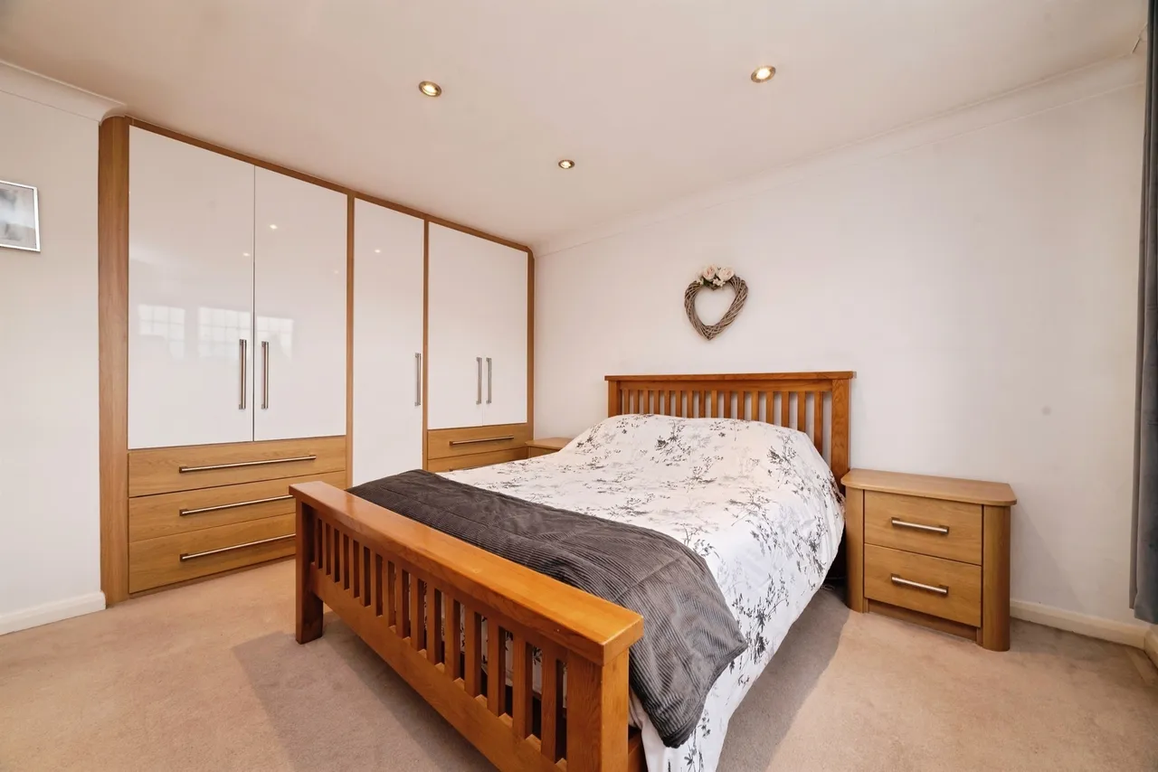 King Charles Close, Willerby, Hull, photo 12