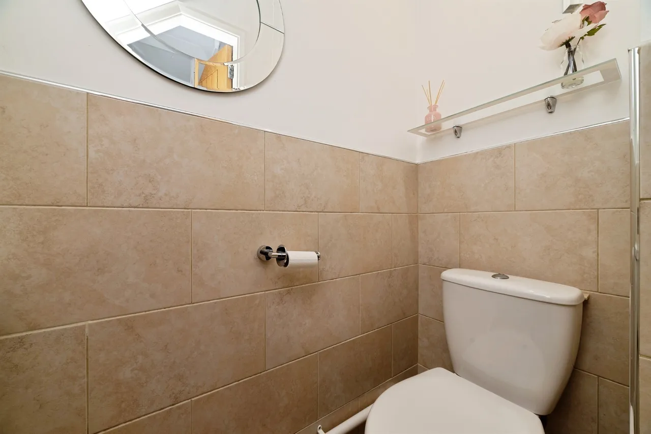 King Charles Close, Willerby, Hull, photo 11