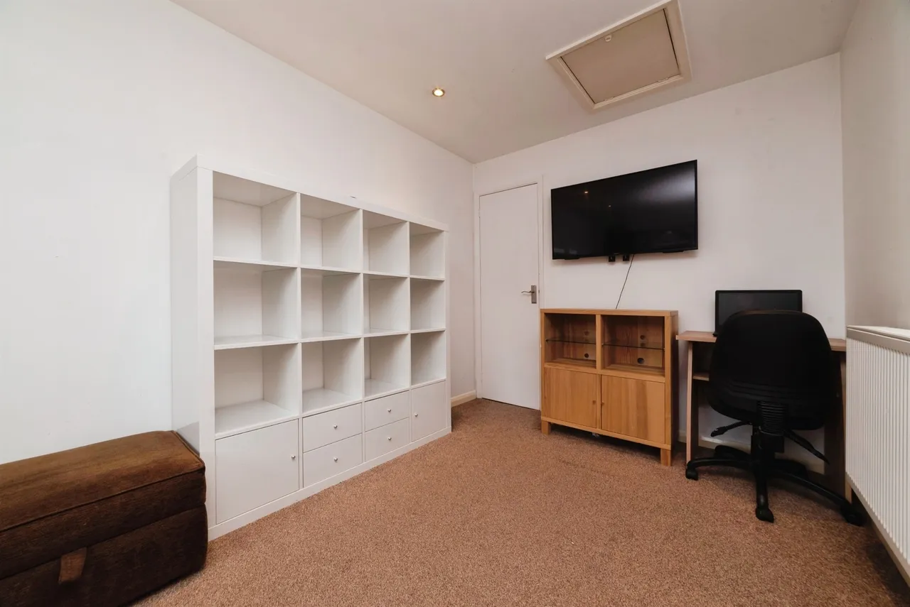 King Charles Close, Willerby, Hull, photo 6