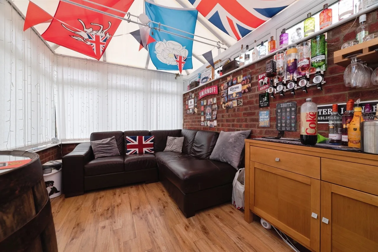 King Charles Close, Willerby, Hull, photo 10