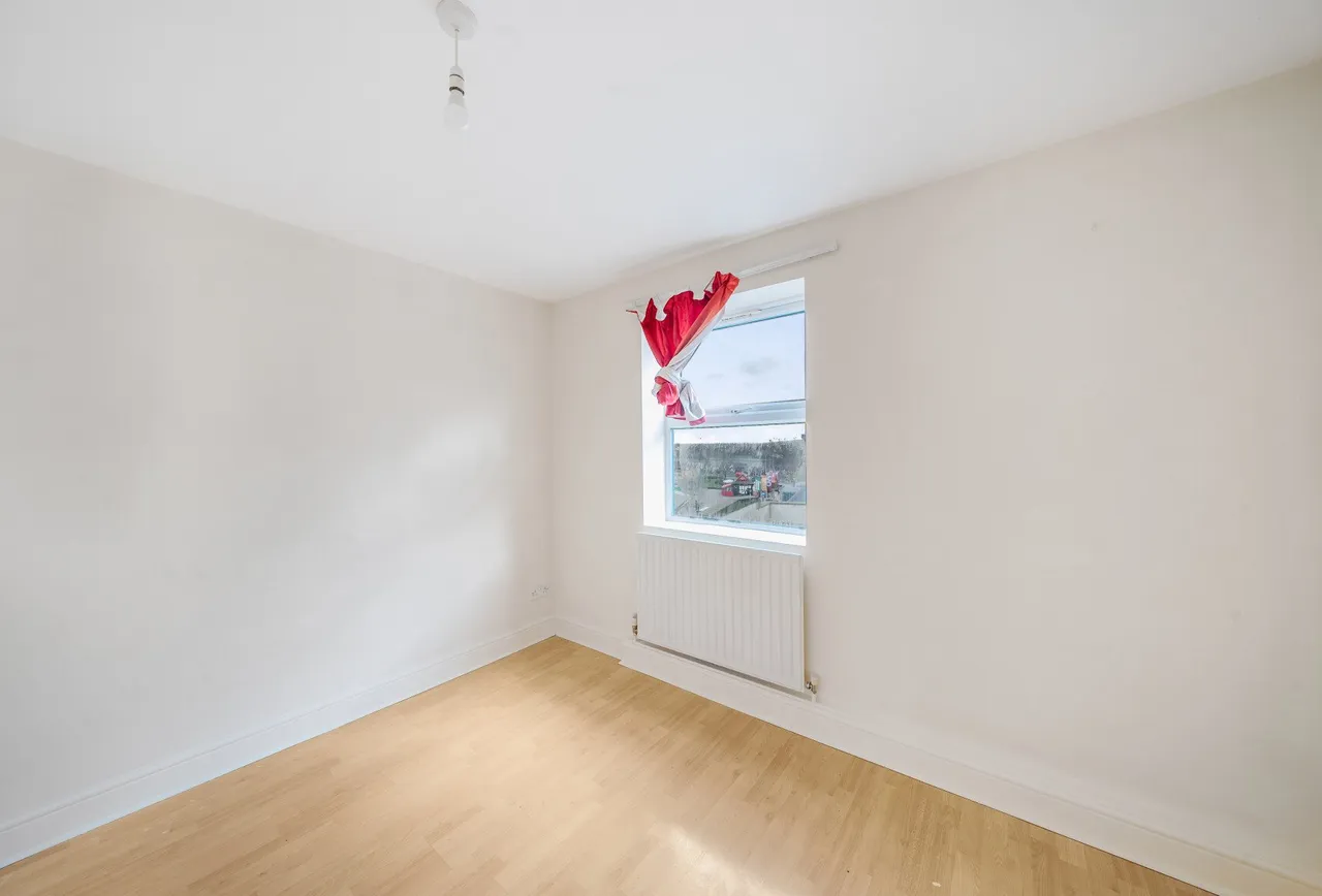 London Road, Mitcham, CR4 3HD, photo 7