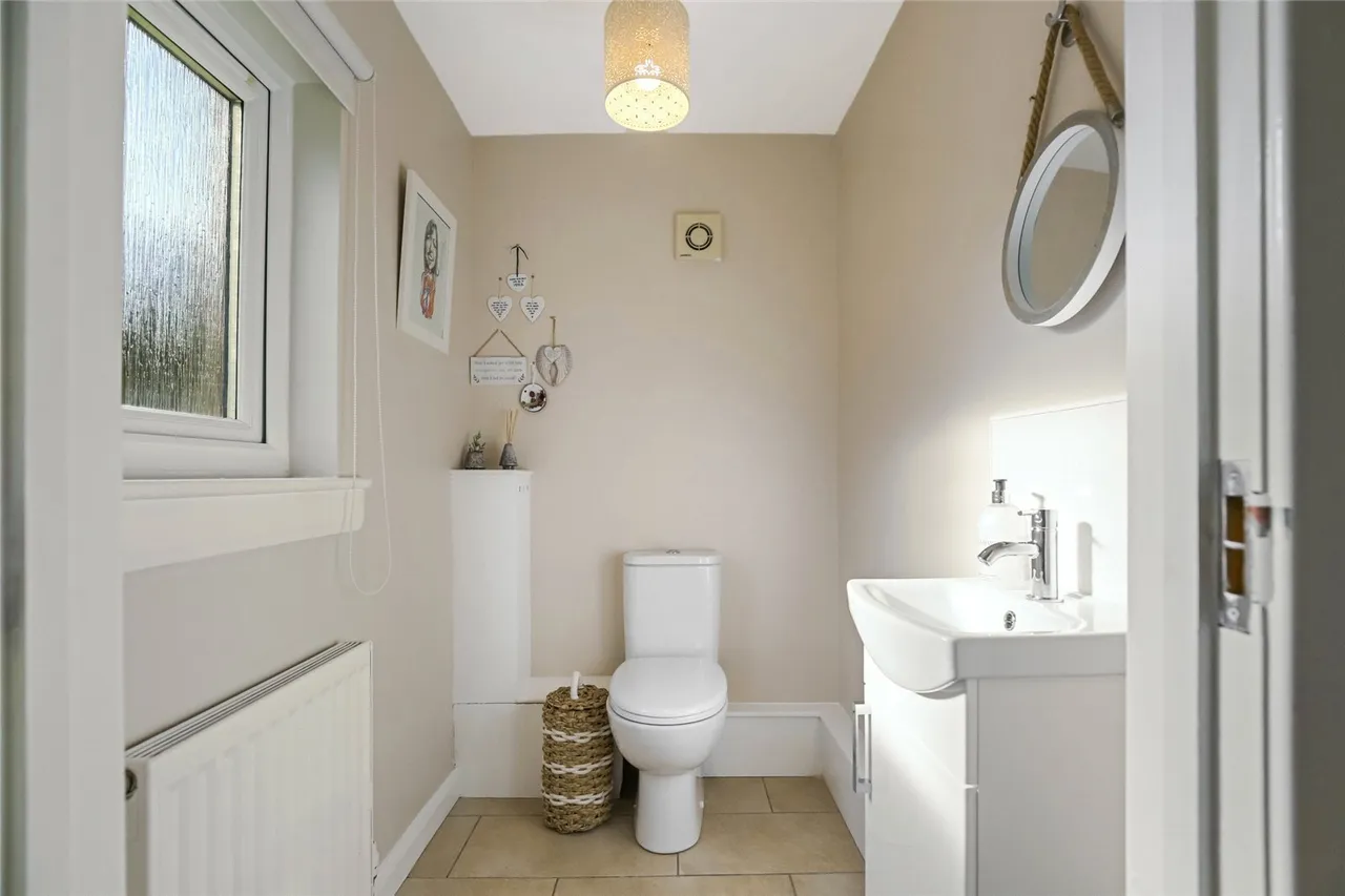 Manuel Terrace, Dreghorn, KA11, photo 6