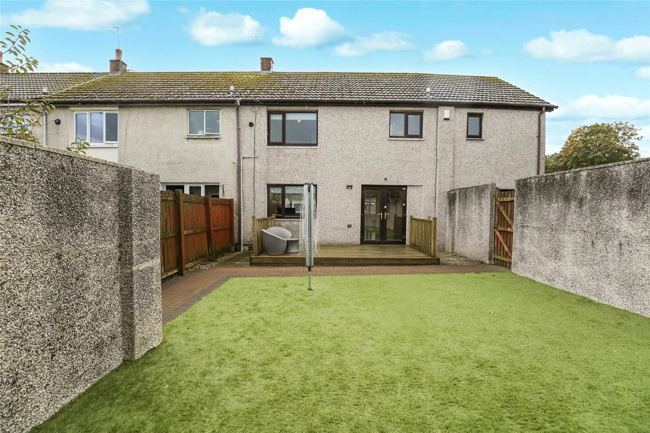 Manuel Terrace, Dreghorn, KA11, photo 13