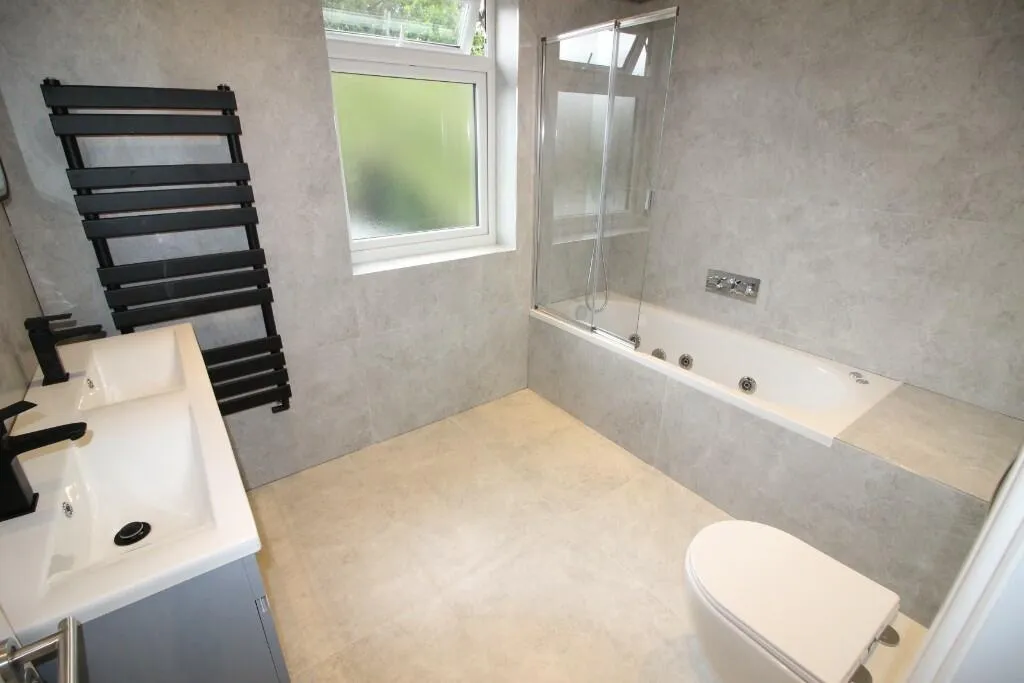 Braemar Road, WORCESTER PARK, Surrey, Worcester Park, KT48SW, photo 13