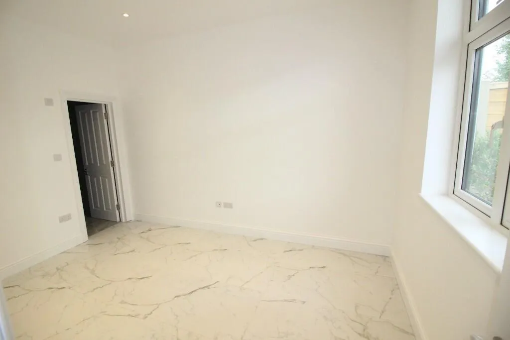 Braemar Road, WORCESTER PARK, Surrey, Worcester Park, KT48SW, photo 7