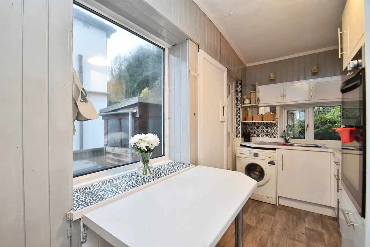 St. Aidans Road, Baildon, Shipley, photo 10