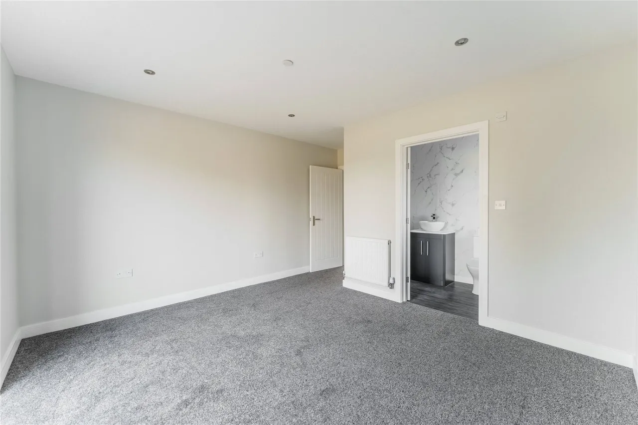 Elder Avenue, Upton, WF9, photo 25