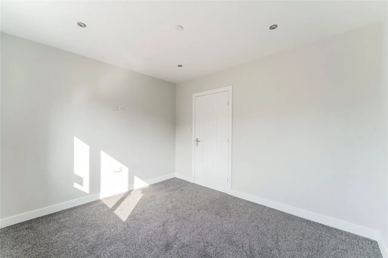 Elder Avenue, Upton, WF9, photo 30