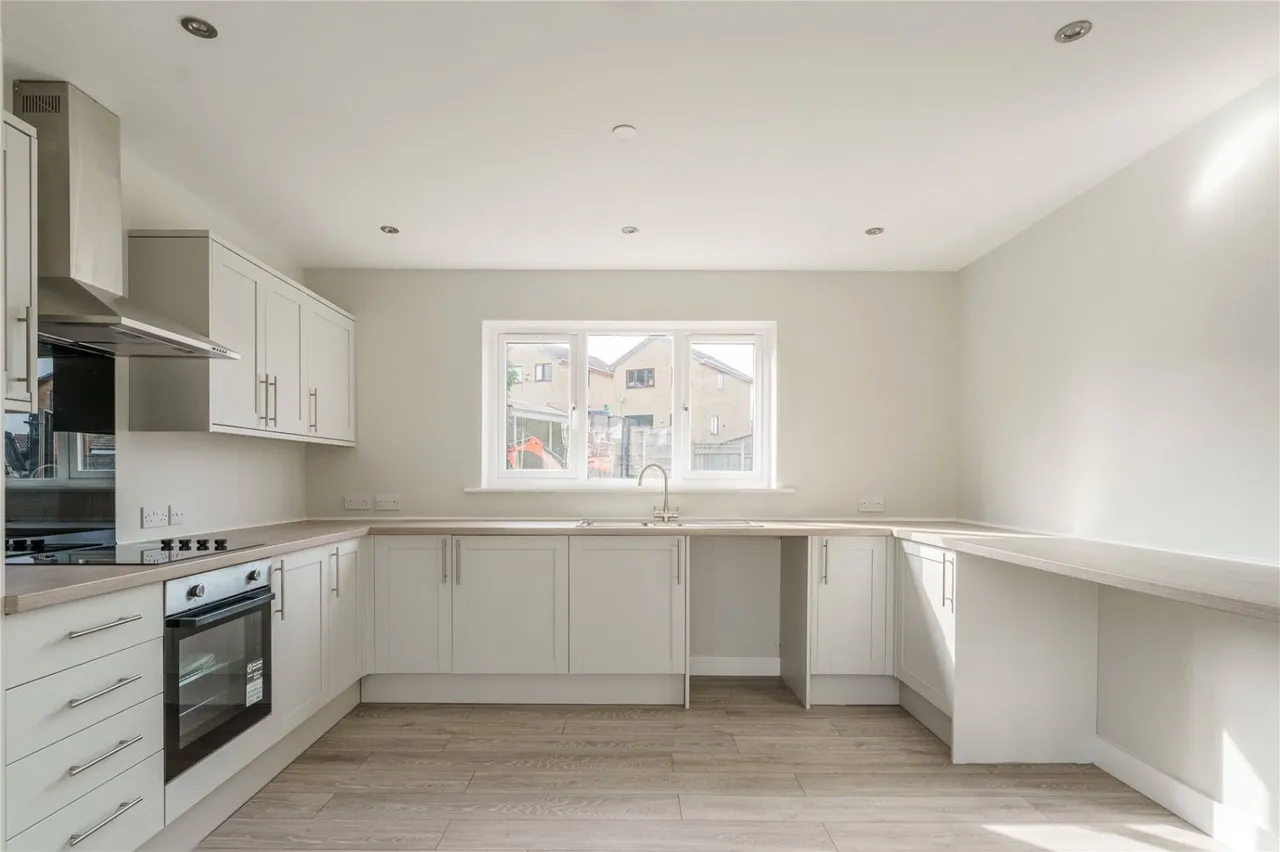 Elder Avenue, Upton, WF9, photo 10