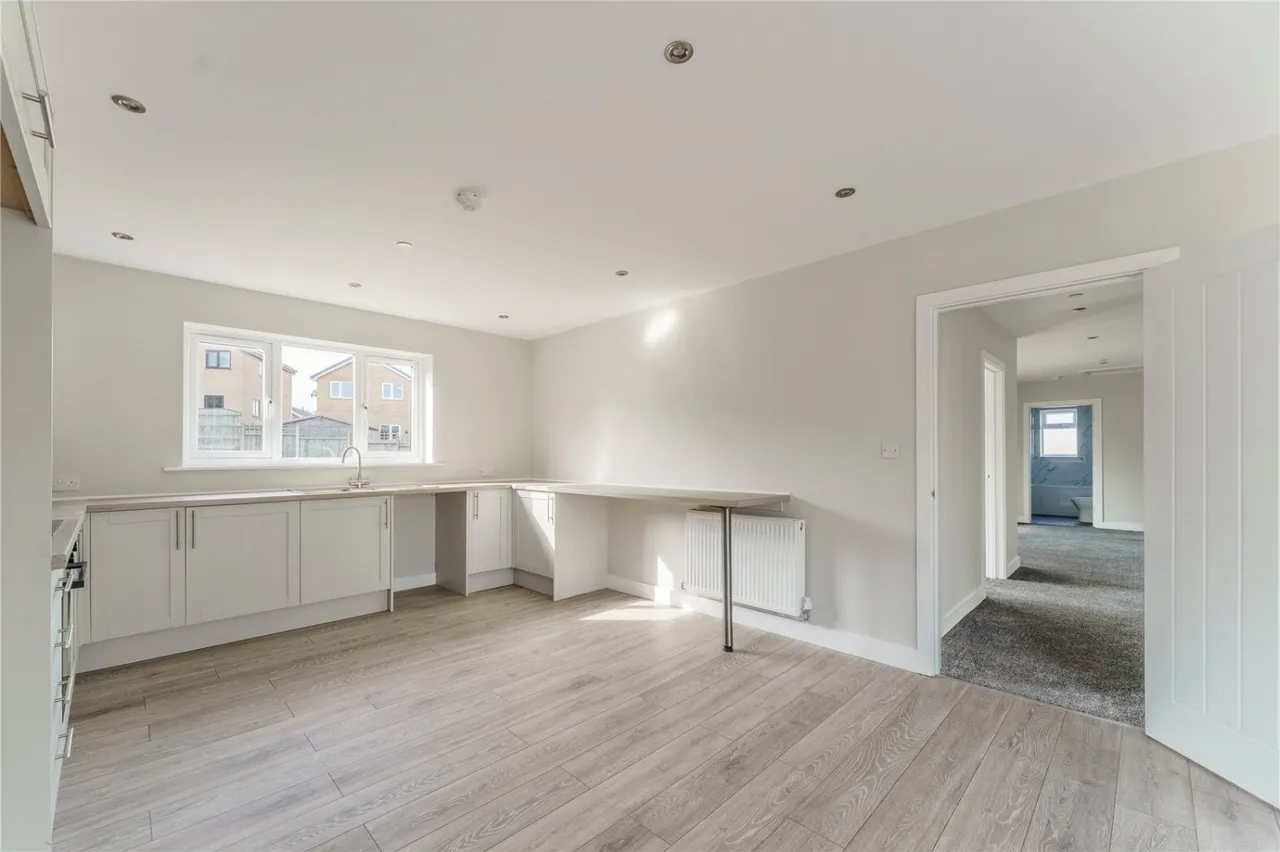 Elder Avenue, Upton, WF9, photo 11
