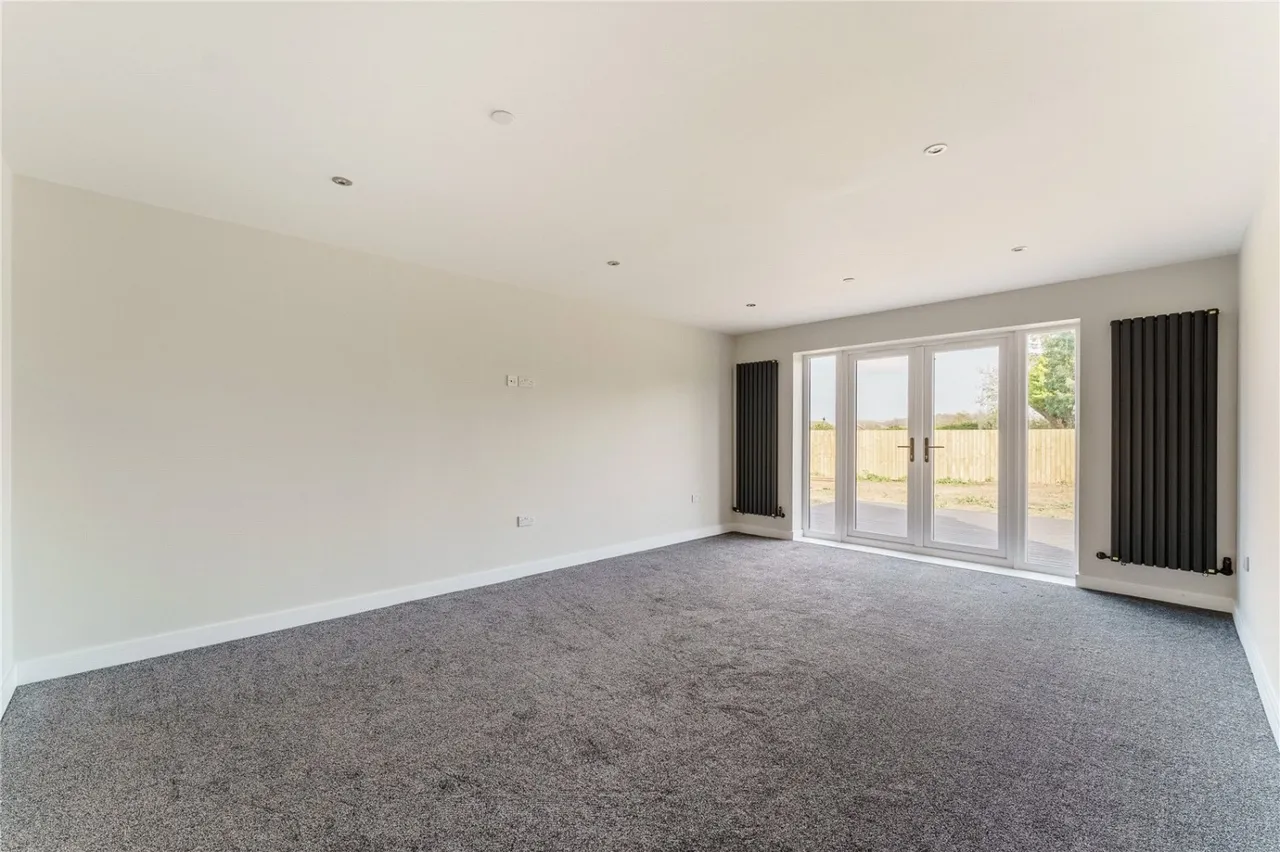 Elder Avenue, Upton, WF9, photo 4